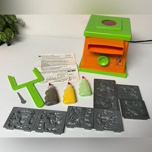 Vintage 1992 Creepy Crawlers Magic Maker and Mold Paks